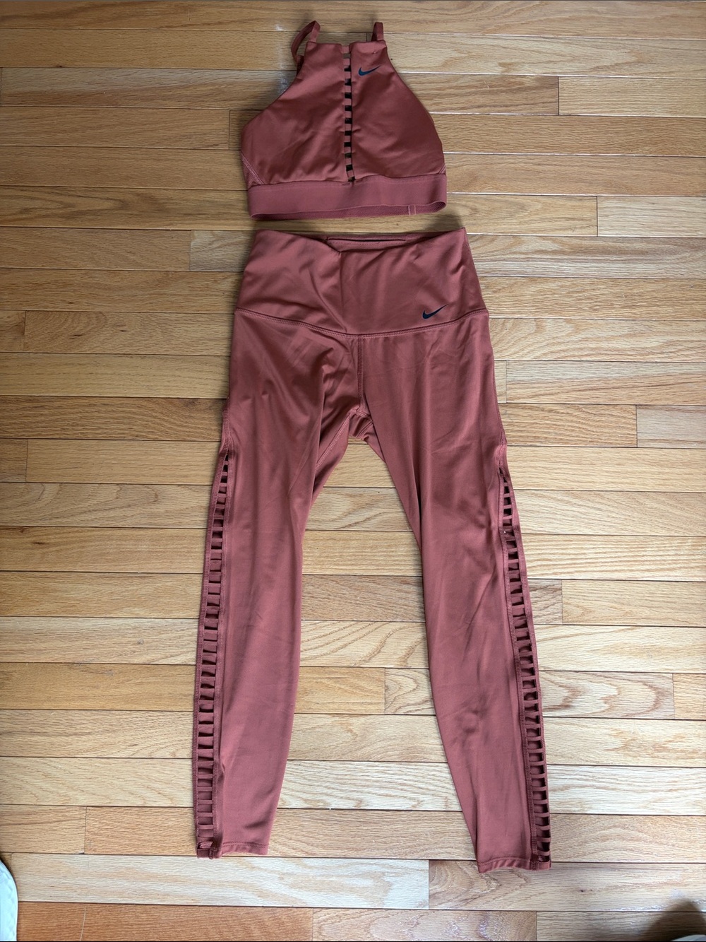 Nike Women's Rust-Colored High-Waist Leggings with Matching Crop Sports Bra